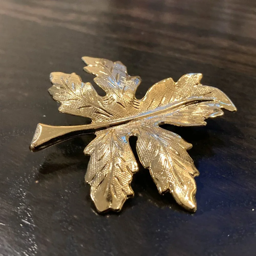 Gold Autumn Large Leaf Pin Brooch 2.25 Inch
